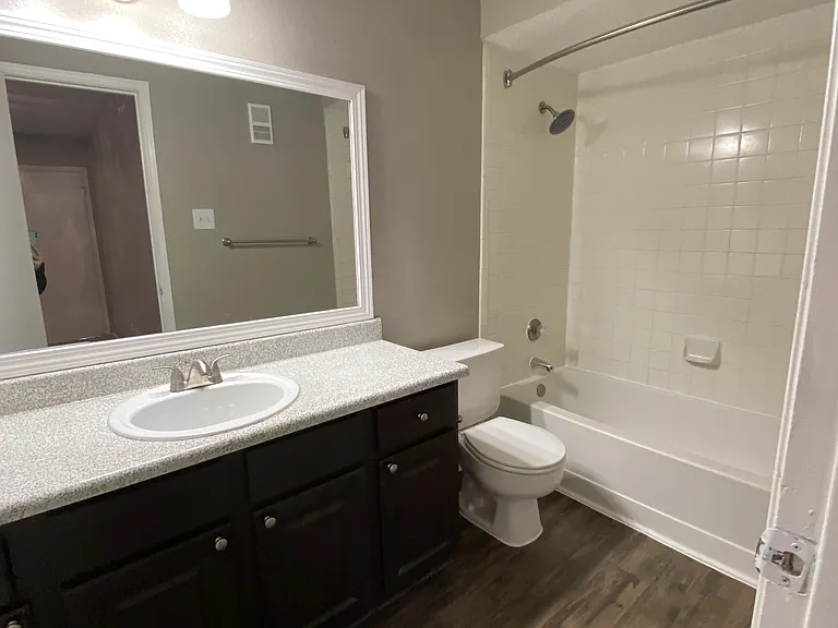 Walnut Creek Apartments — Photo 154