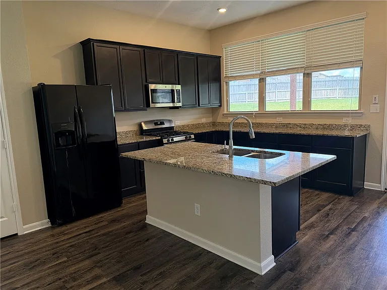 2071 Positano Loop — Photo 7