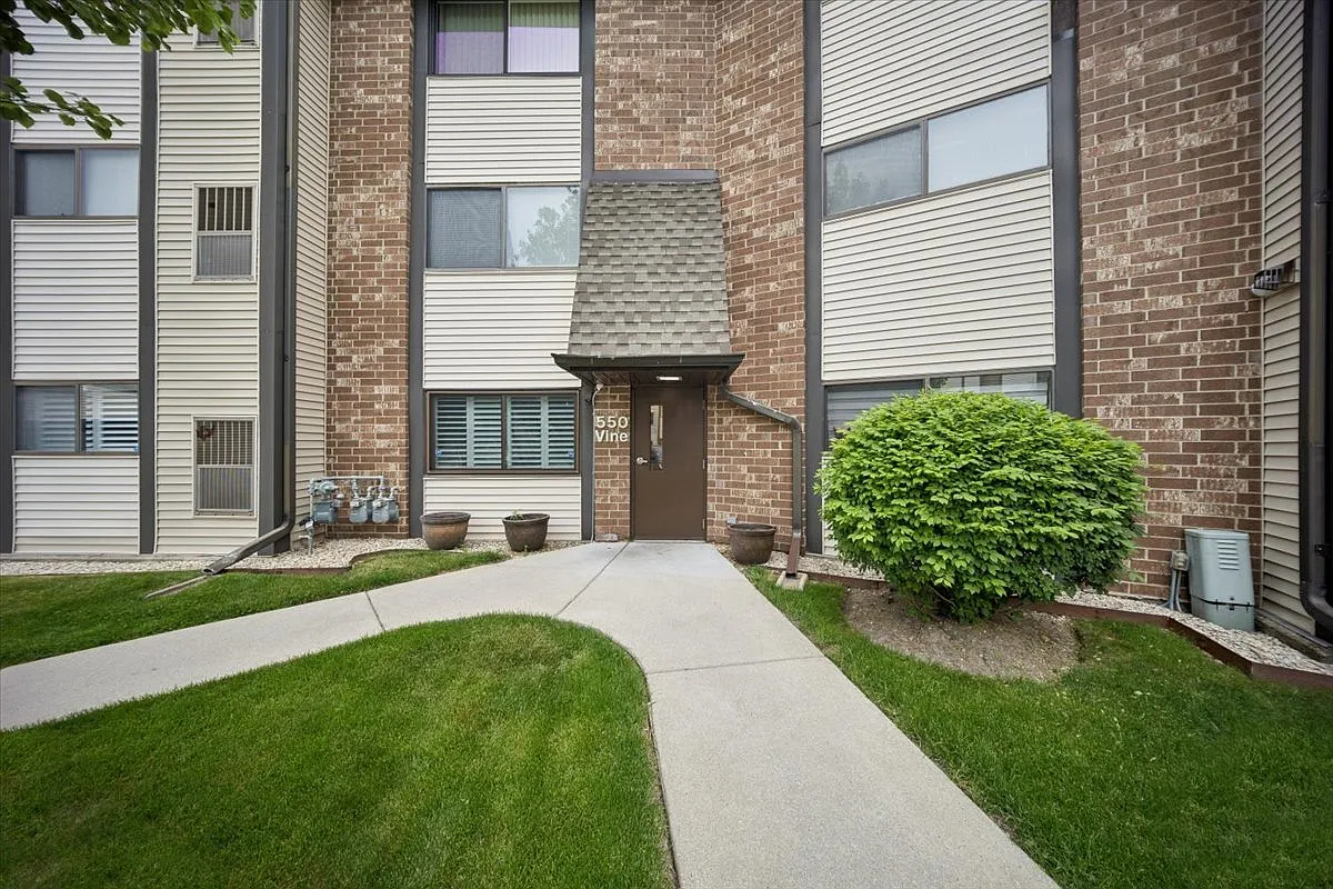 Building Photo - 550 Vine Ave #104