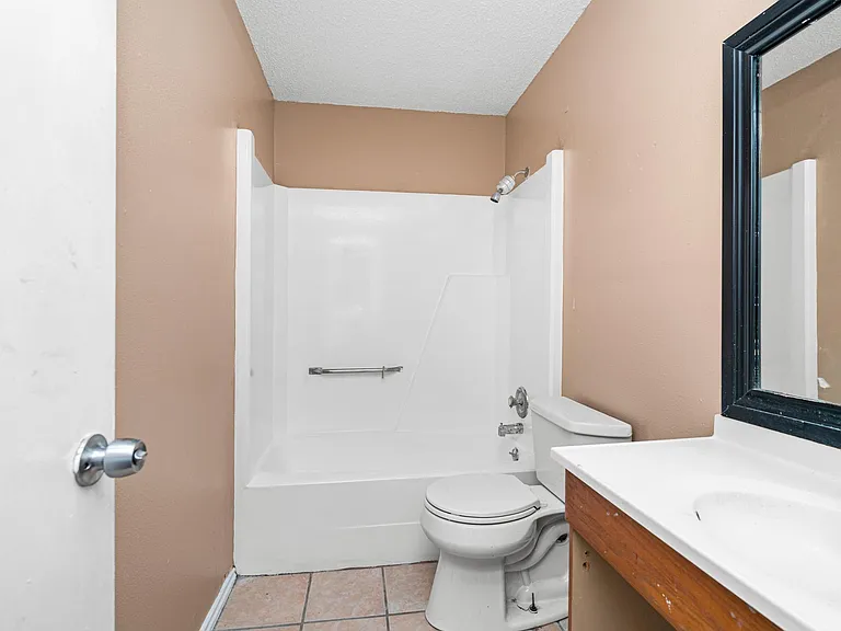 5202 Gawain Dr — Photo 15