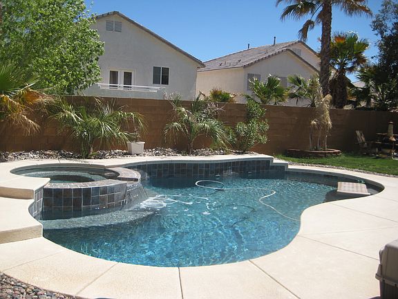 3rd image of 8124 Spice Island Ct