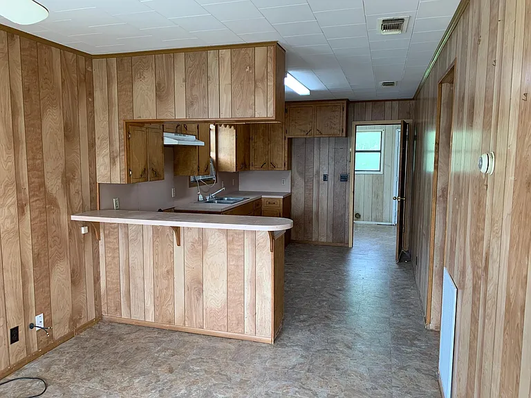 1009 S 3rd St — Photo 3