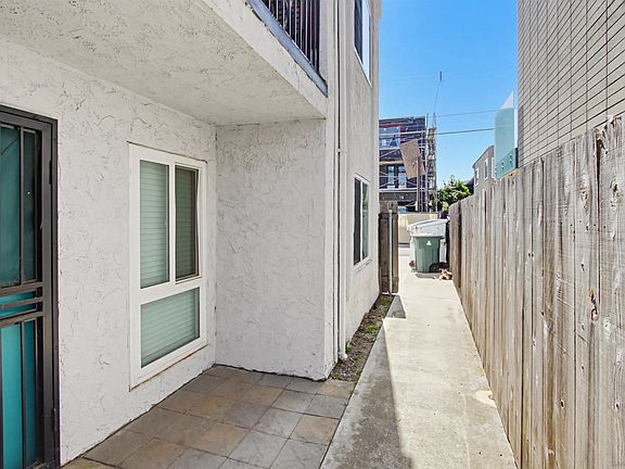 4th image of 4957 Cape May Ave