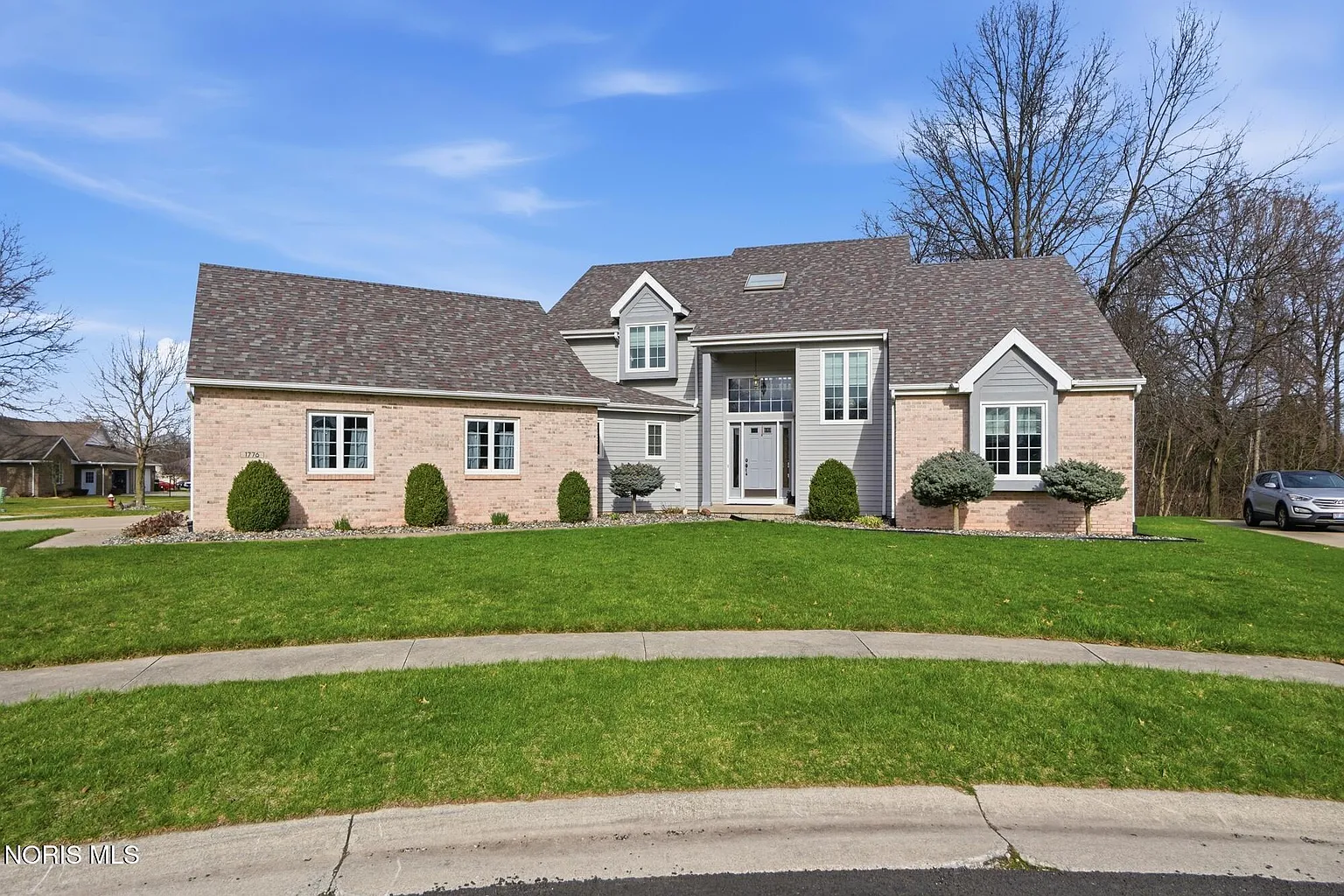 1776 Arrowhead Ct photo 1