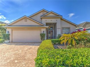 3236 Stonebridge Trl, Valrico, FL 33596