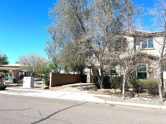 2nd image of 3084 E Franklin Ave