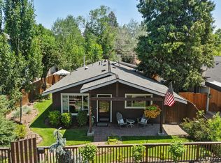 820 NW 12th St, Bend, OR 97703