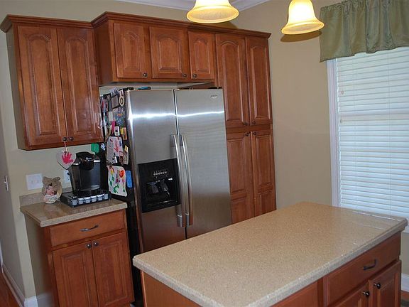 5th image of 321 Sawyers Ct