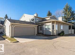 1051 109th St NW, Edmonton, AB T6J5G2