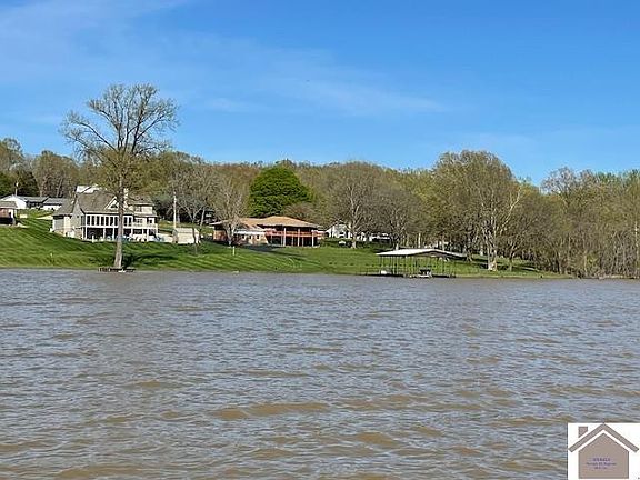 3rd image of 133 Blue River Rd
