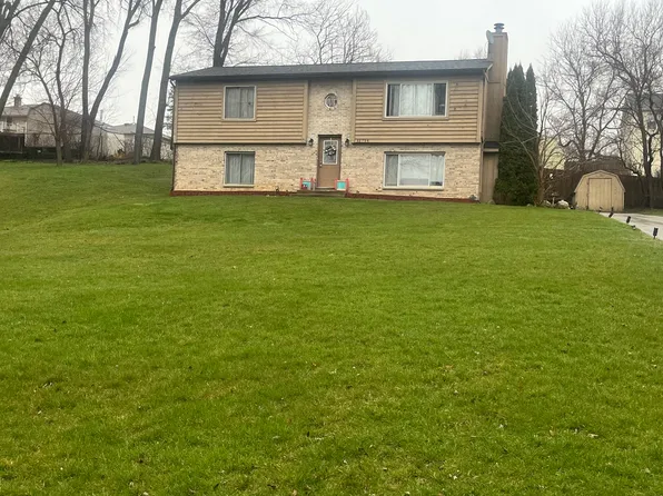 38795 N Broadway Ave, Antioch, IL 60002