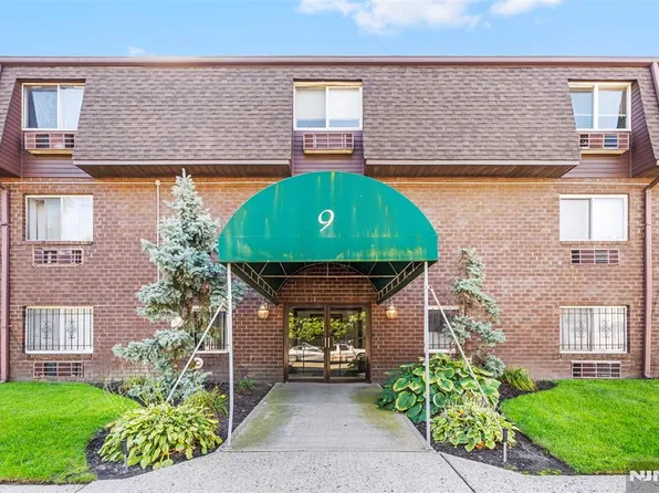 9 Vreeland Ave APT 3A, Hackensack, NJ 07601