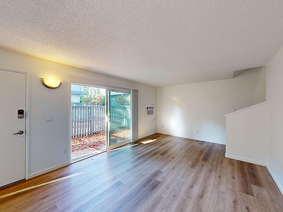 4th image of 390 Alameda Del Prado #390A