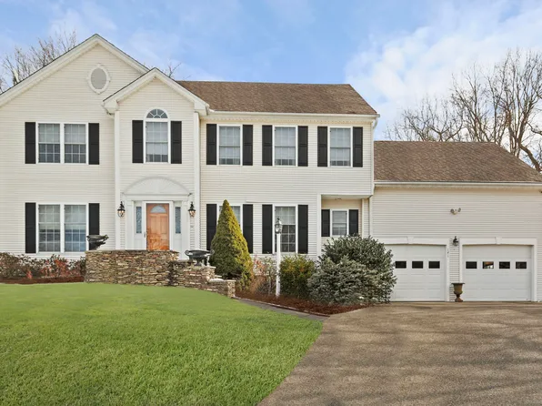 141 Kimberly Lane, Watertown, CT 06795