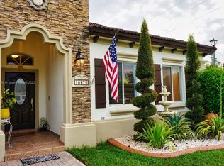 15676 SW 9th Ln, Miami, FL 33194