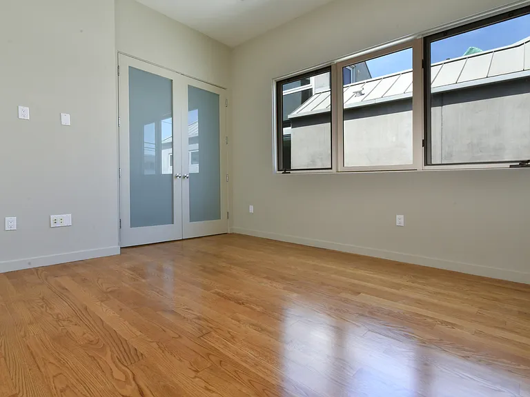 744 Marine St — Photo 34