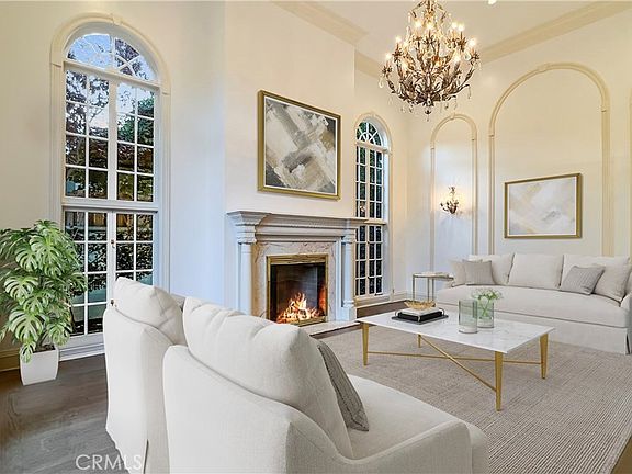 4th image of 710 N Rodeo Dr