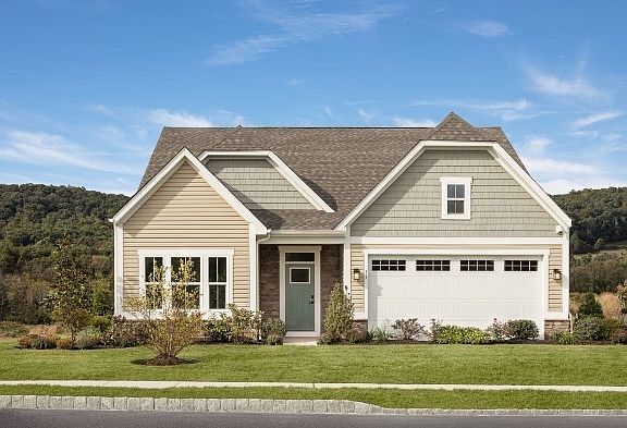 2nd image of 1667 Paddock Park