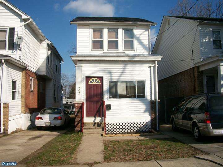 1st image of 202 Parkway Ave