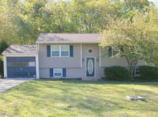 300 Oakwood Dr, Crittenden, KY 41030