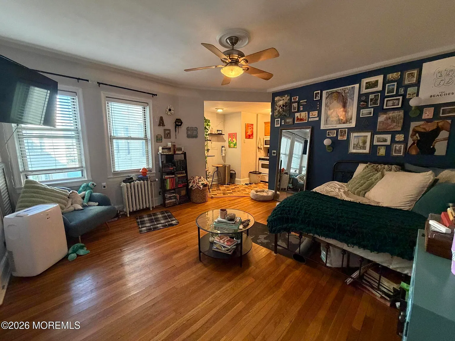 Studio, 420 sqft, $1,850 — Photo 2