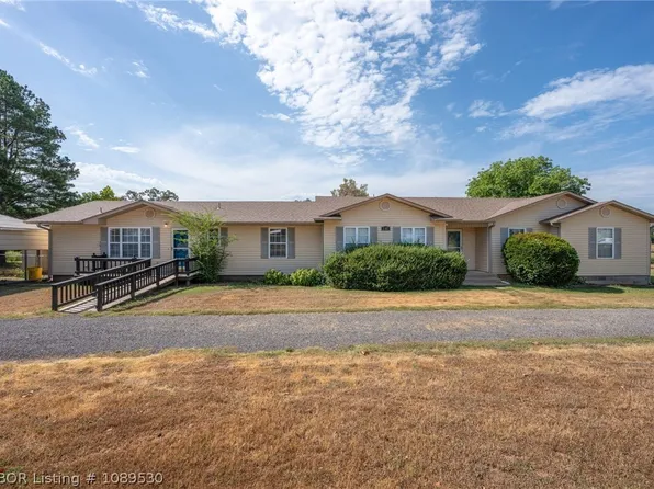 1907 Horne St, Lavaca, AR 72941