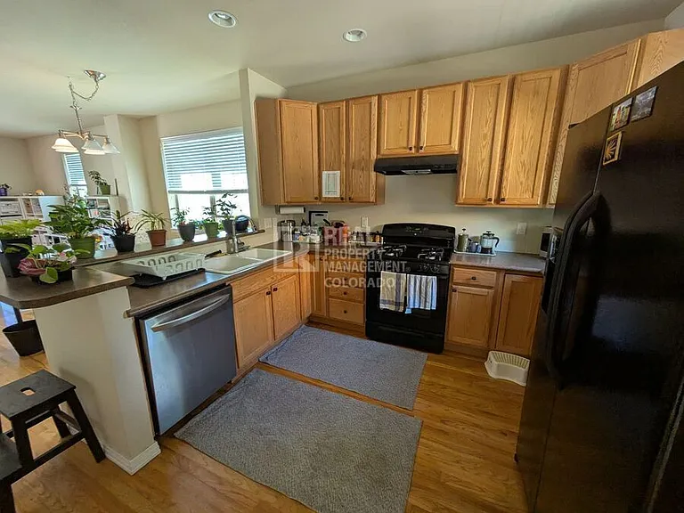 525 Homestead St — Photo 26