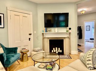 49 Grove St APT 4, Newton, MA 02466