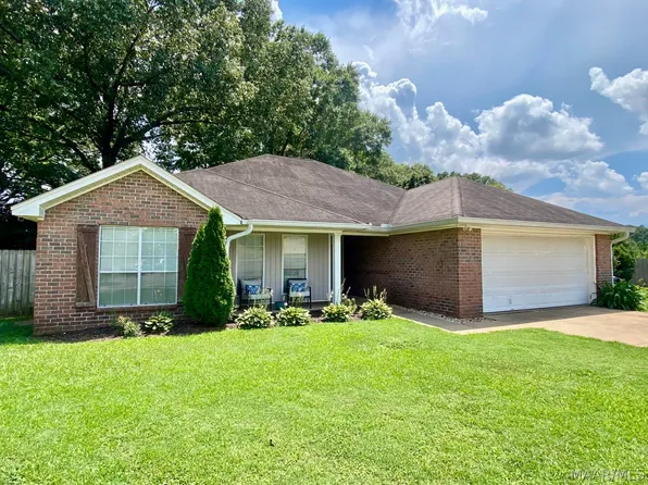 909 Oak Crest Ct, Wetumpka, AL 36093