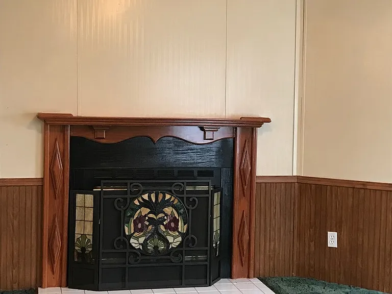 1843 Evans Rd — Photo 2