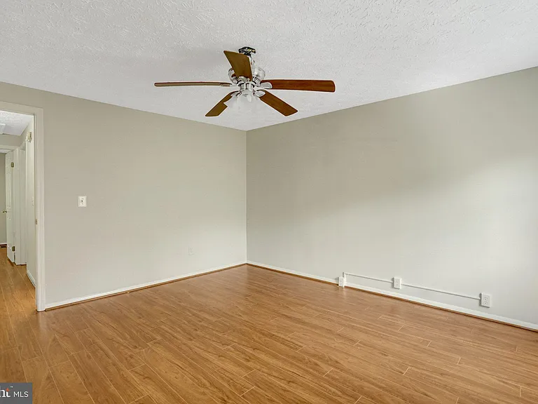 2920 Montauk Ct — Photo 24
