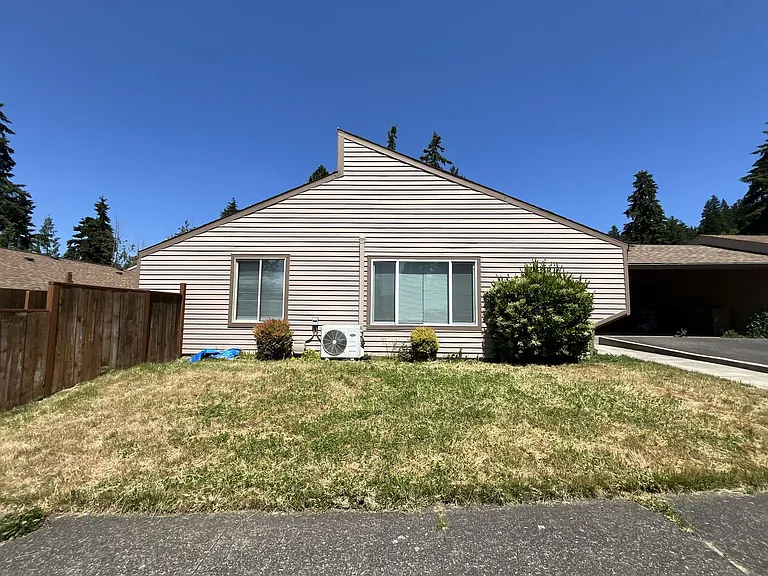 Bright and Airy Home with Stainless Steel Kitchen, Vaulted Ceilings & Washer + Dryer — Photo 49