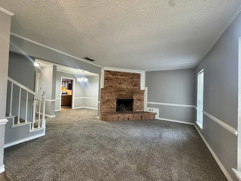 6220 Gould Pl — Photo 2