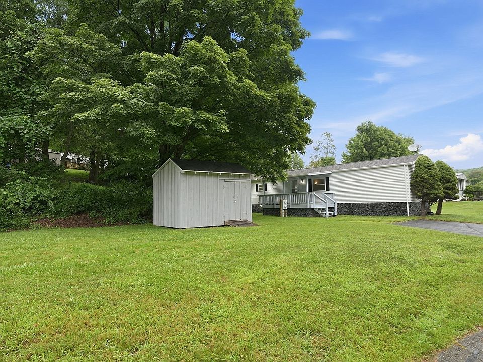 1st image of 59 Willow Ln