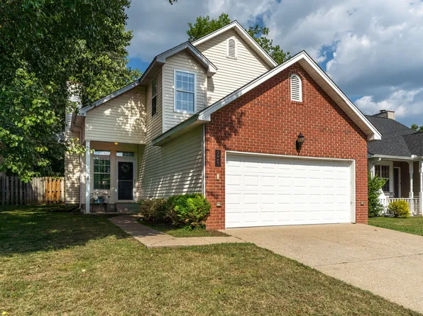 2007 Mansker Dr, Goodlettsville, TN 37072