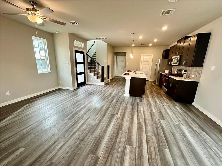 3121 Moontide Ln — Photo 11