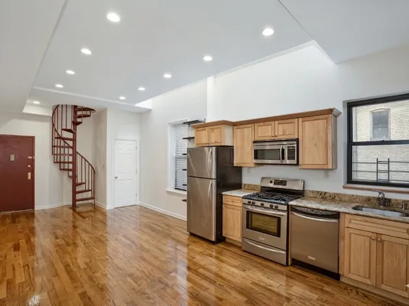 362 Eastern Parkway image 1 of 6