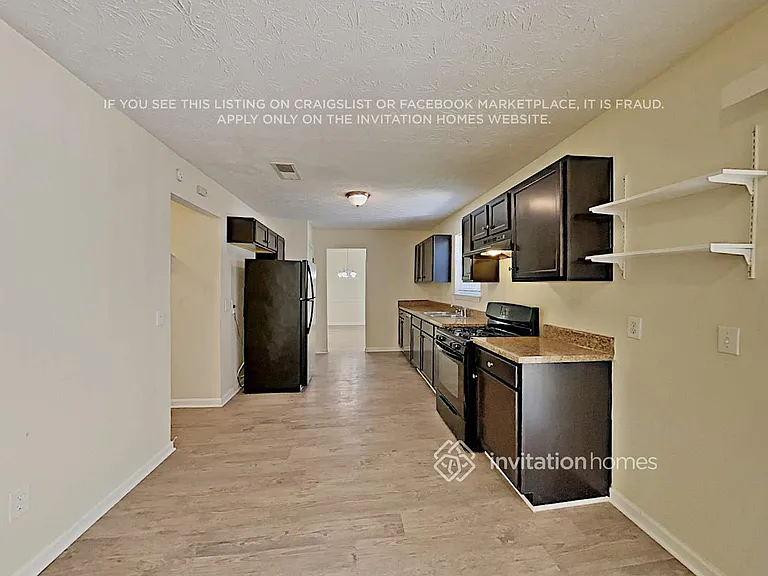 2802 Crestworth Ln — Photo 7