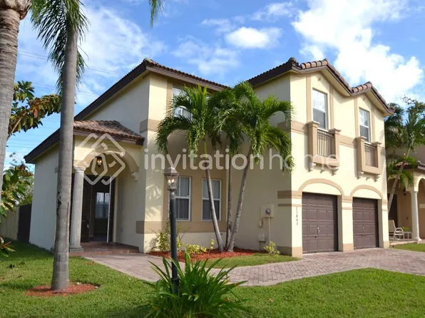 11043 NW 48th Ln, Doral, FL 33178