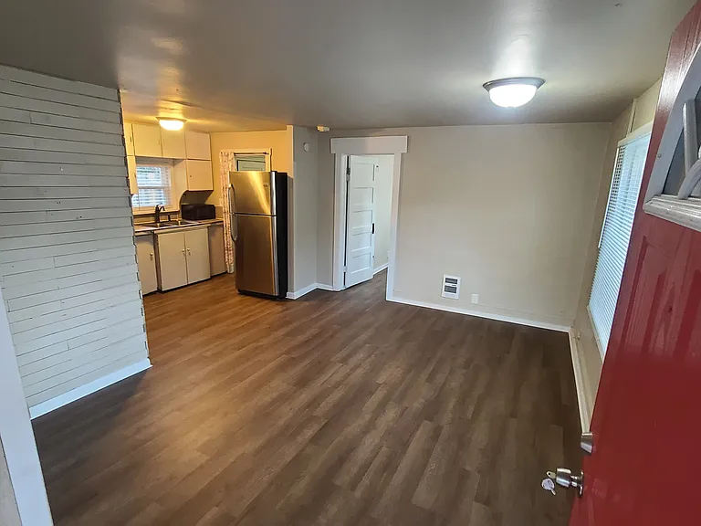721 California St — Photo 3