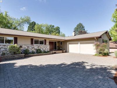 8844 SW Bohmann Pkwy, Portland, OR, 97223