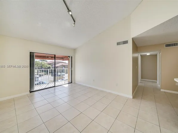 15630 SW 80th St, Miami, FL