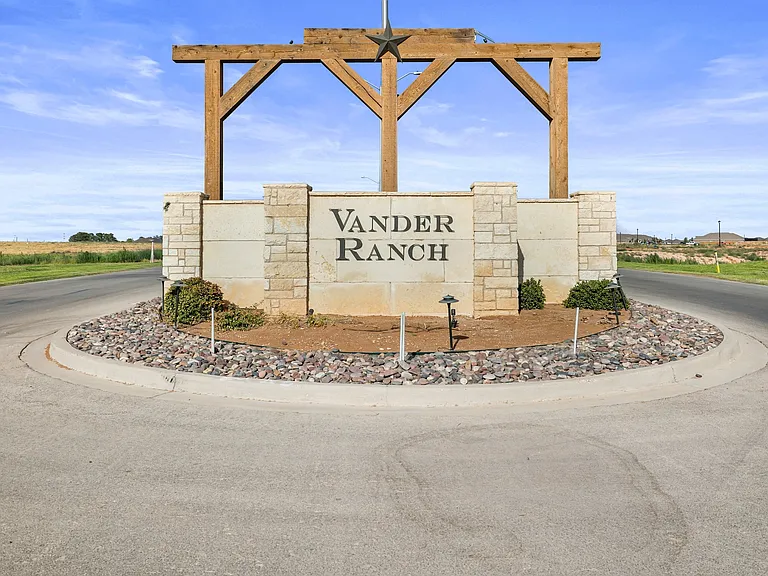 Vander Ranch Estate Rentals — Photo 41