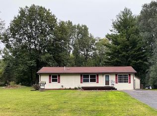 3896 E Shore Dr, Stanton, MI 48888