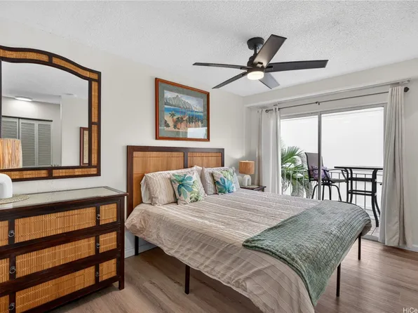 2551 Cartwright Rd APT 304, Honolulu, HI 96815