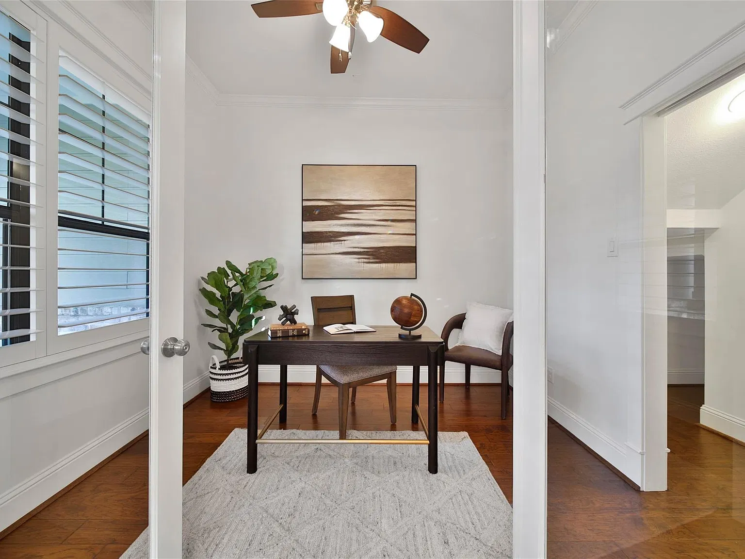 4 bed, 3.5 bath, 3163 sqft, $6,000 — Photo 4