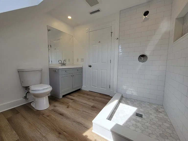 57 Sydney St #2 — Photo 17