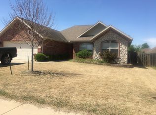6310 S 36th St, Rogers, AR 72758