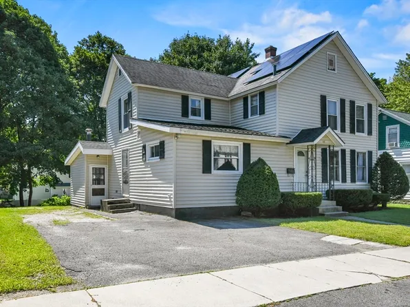 44 Pine St, Dalton, MA 01226