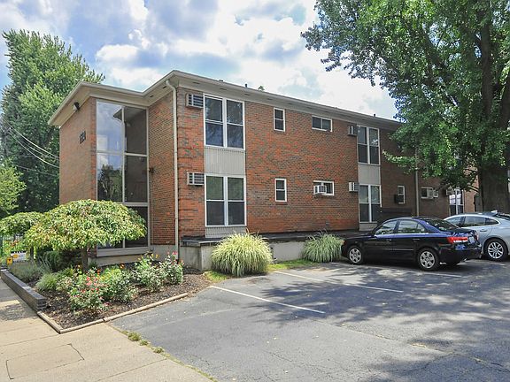 3rd image of 2514 Frankfort Ave APT 9